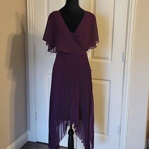 Burgundy Kensie dress size 6 NWT